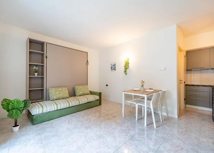 Apartamento - Front Station - At 2 Min - Wifi Lecco