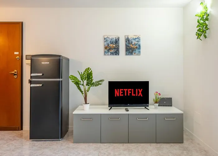 - Front Station - At 2 Min - Wifi Lecco
