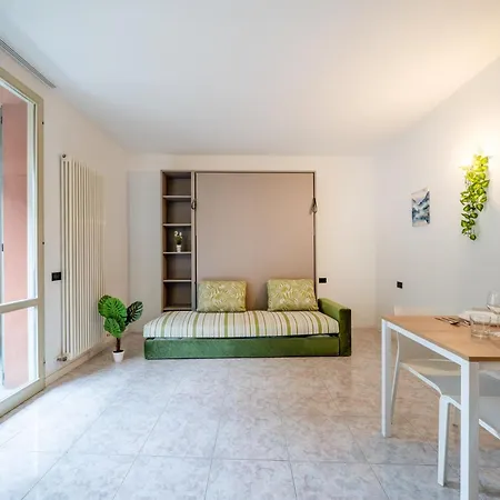 Διαμέρισμα - Front Station - At 2 Min - Wifi Lecco